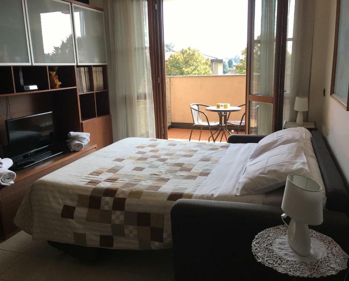 Suite Carpiano Меленьяно Экстерьер фото